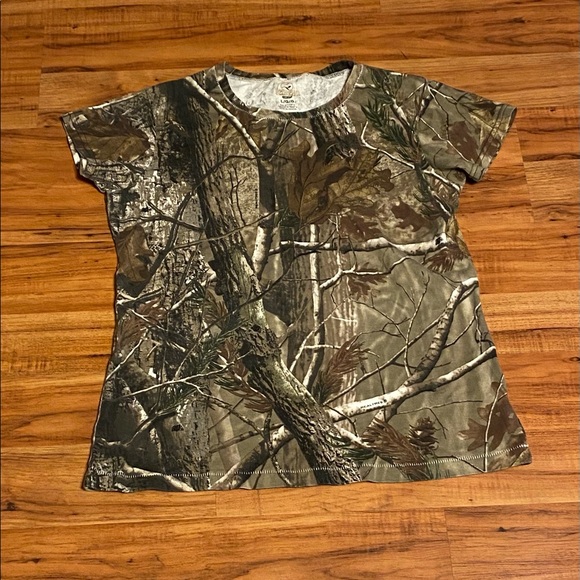 RedHead Tops - Redhead Women’s Realtree Camouflage Short Sleeve Shirt Size L